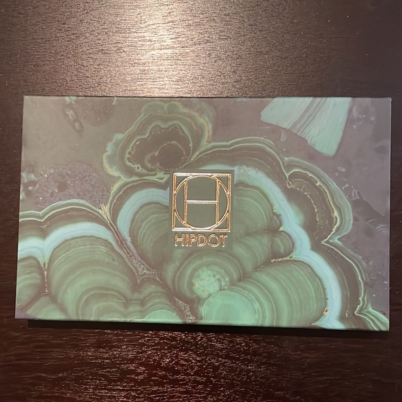 Hipdot Tulum Eyeshadow Palette - Picture 6 of 7